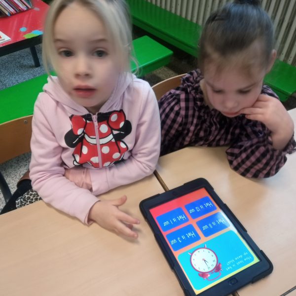 leren kloklezen met de ipads