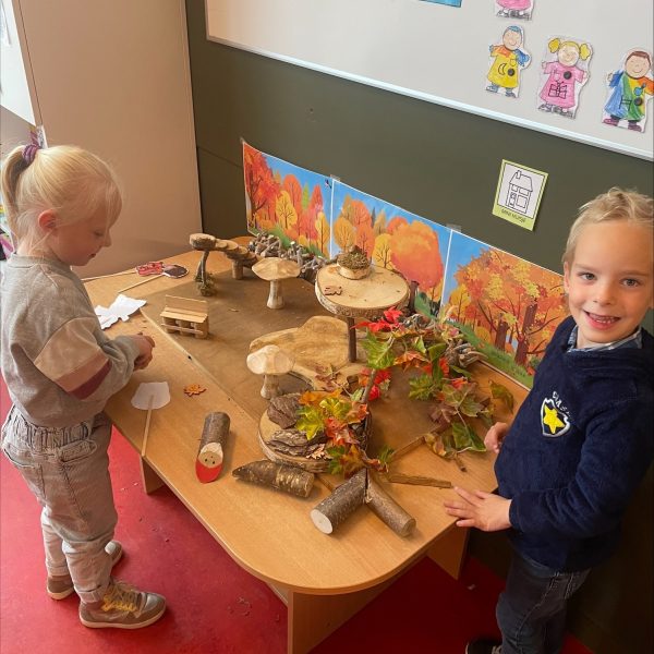 Olifantenklas : Dieren in het bos