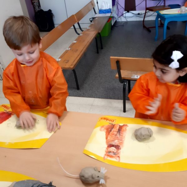 Vlinderklas : Een thema met het prentenboek "Kleine Muis zoekt een huis"