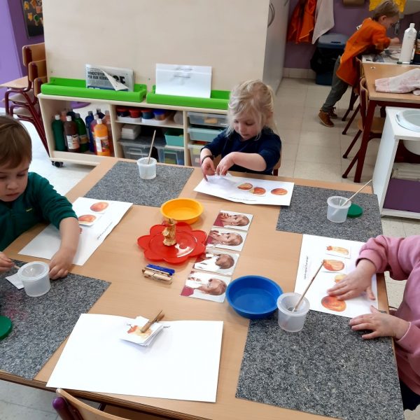 Vlinderklas : Een thema met het prentenboek "Kleine Muis zoekt een huis"