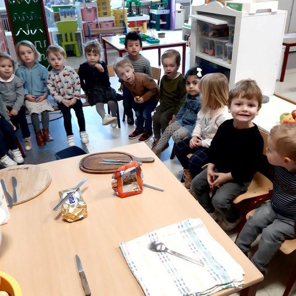 Vlinderklas : Een thema met het prentenboek "Kleine Muis zoekt een huis"