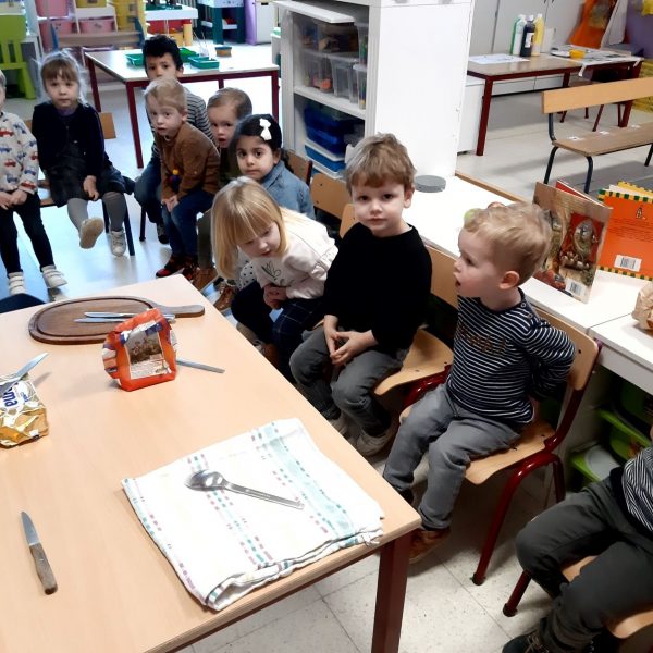 Vlinderklas : Een thema met het prentenboek "Kleine Muis zoekt een huis"