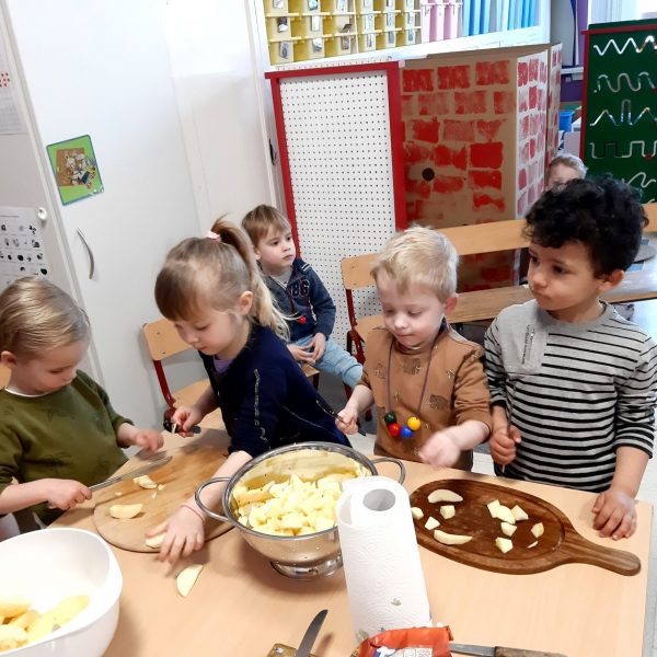 Vlinderklas : Een thema met het prentenboek "Kleine Muis zoekt een huis"