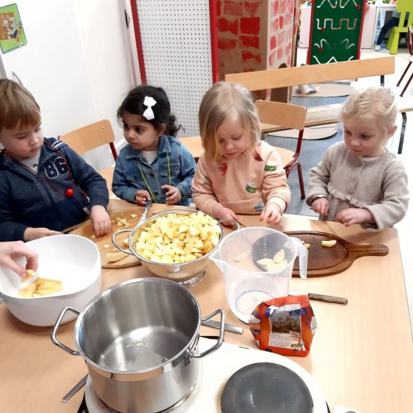 Vlinderklas : Een thema met het prentenboek "Kleine Muis zoekt een huis"