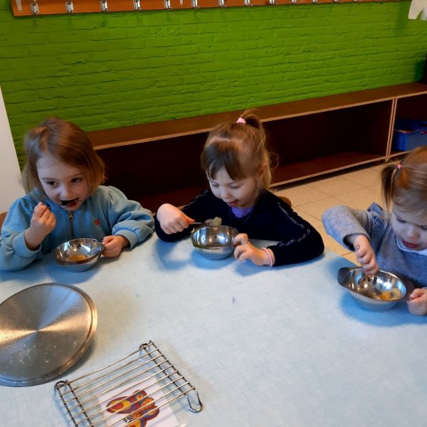Vlinderklas : Een thema met het prentenboek "Kleine Muis zoekt een huis"