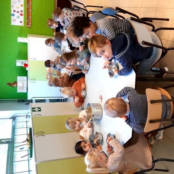 Vlinderklas : Een thema met het prentenboek "Kleine Muis zoekt een huis"