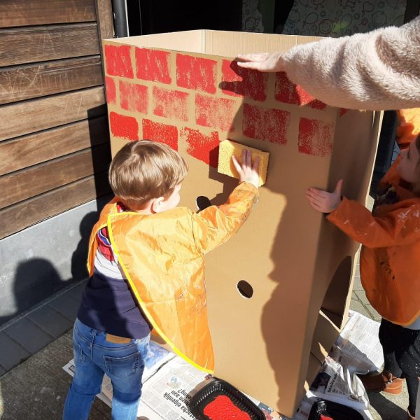 Vlinderklas : Een thema met het prentenboek "Kleine Muis zoekt een huis"