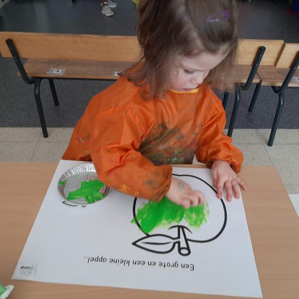 Vlinderklas : Een thema met het prentenboek "Kleine Muis zoekt een huis"