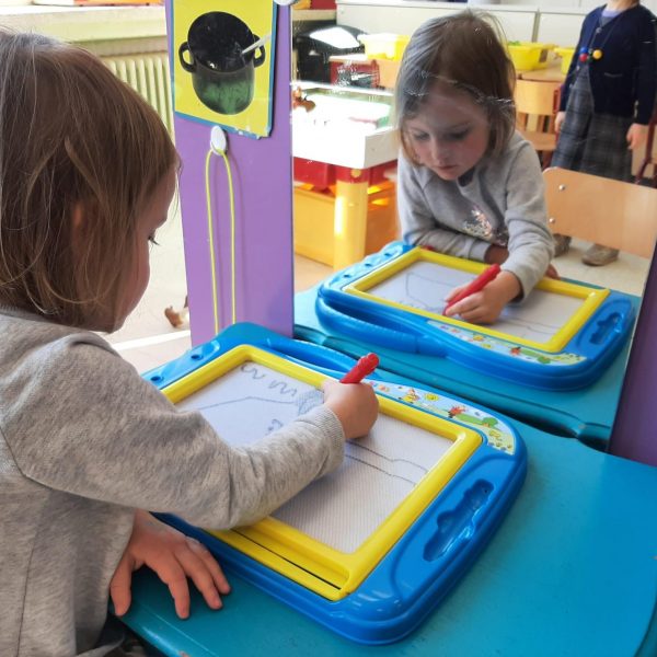 Vlinderklas : Een thema met het prentenboek "Kleine Muis zoekt een huis"