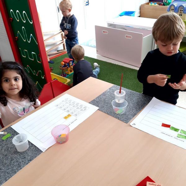 Vlinderklas : Joepie, met de fiets naar school!