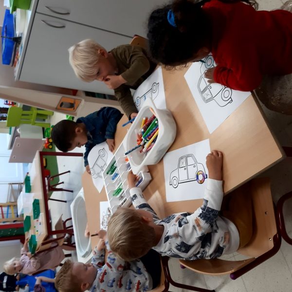 Vlinderklas : Joepie, met de fiets naar school!