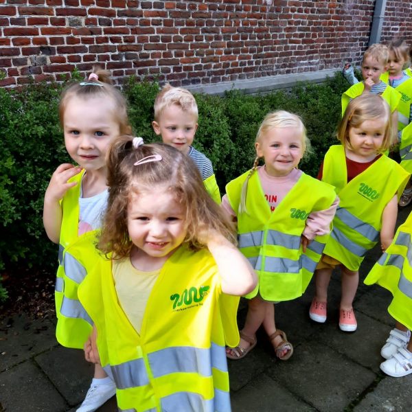 Vlinderklas : Joepie, met de fiets naar school!
