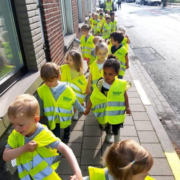 Vlinderklas : Joepie, met de fiets naar school!