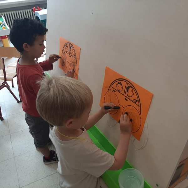 Vlinderklas : Joepie, met de fiets naar school!