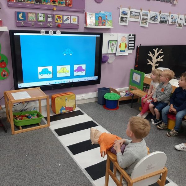 Vlinderklas : Joepie, met de fiets naar school!
