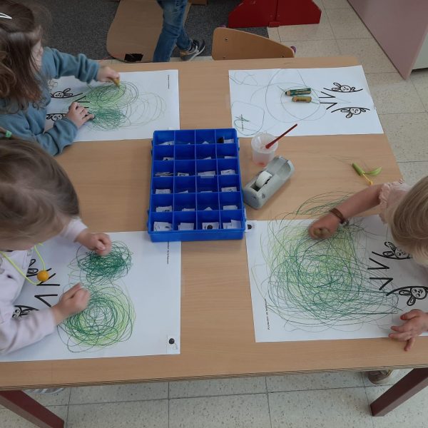 Vlinderklas : Mooie bloemen voor ons mama!