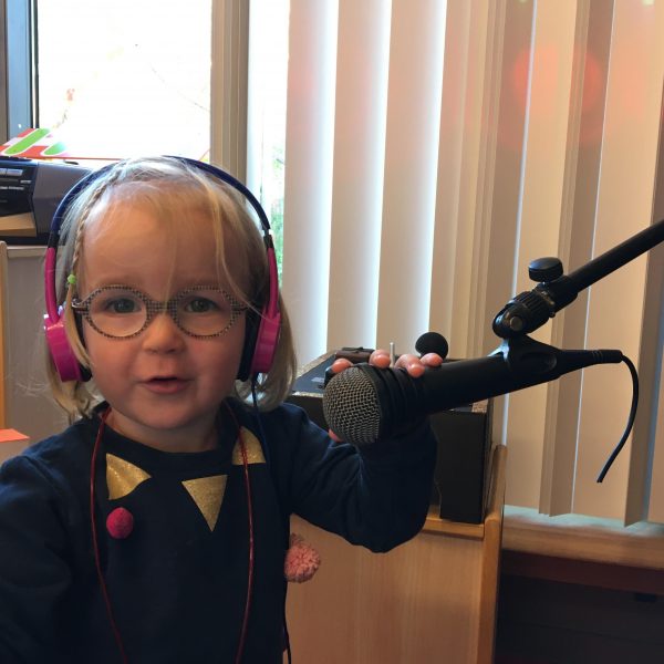 Muziek in de kikkerklas met meester Siebe.