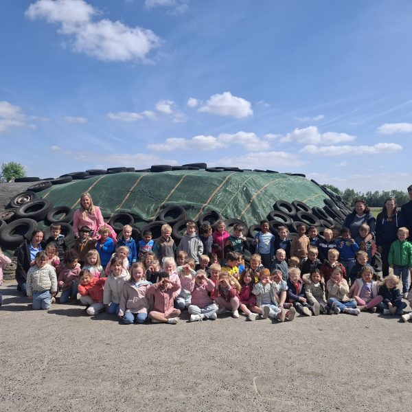 2de kleuter: naar de melkveeboerderij
