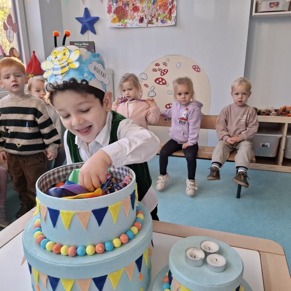 bijenklas: verjaardag Bilal