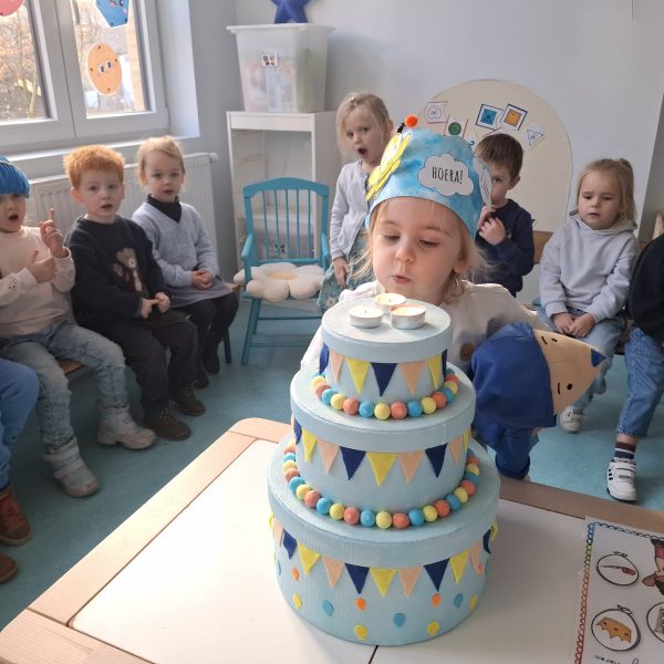 bijenklas: verjaardag Roxie