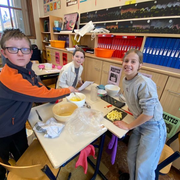 Cake party in het vijfde leerjaar