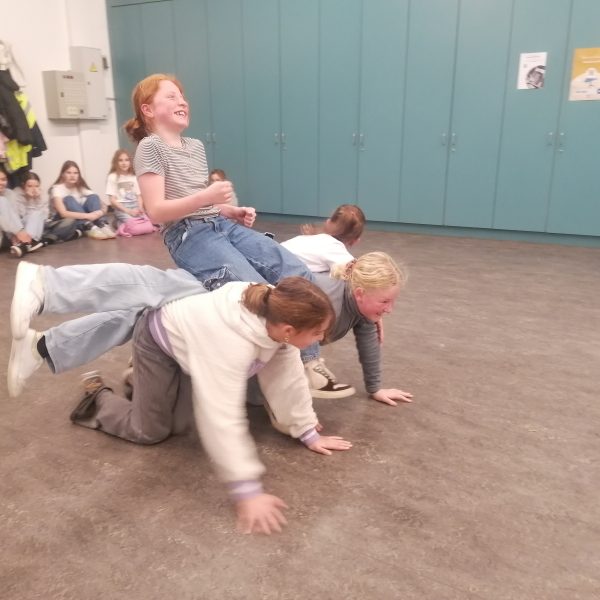 Drama: voertuigen maken