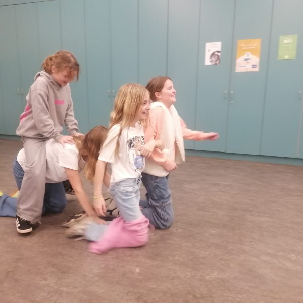 Drama: voertuigen maken