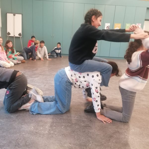 Drama: voertuigen maken