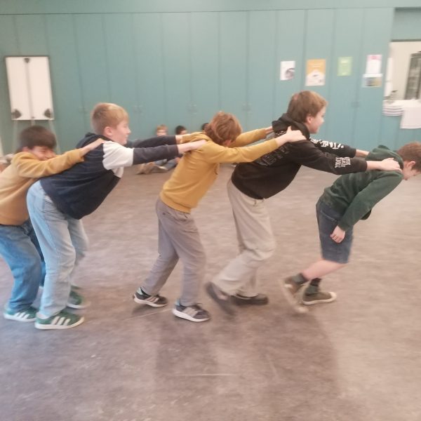 Drama: voertuigen maken