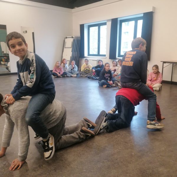 Drama: voertuigen maken