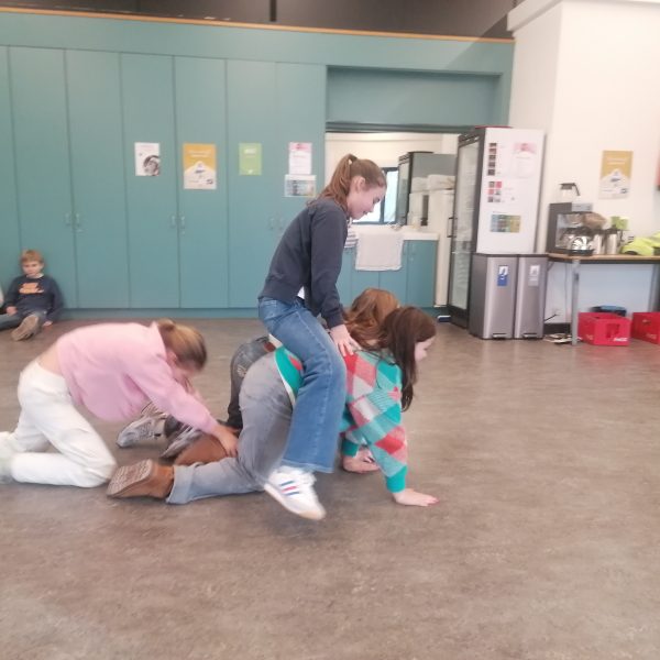 Drama: voertuigen maken