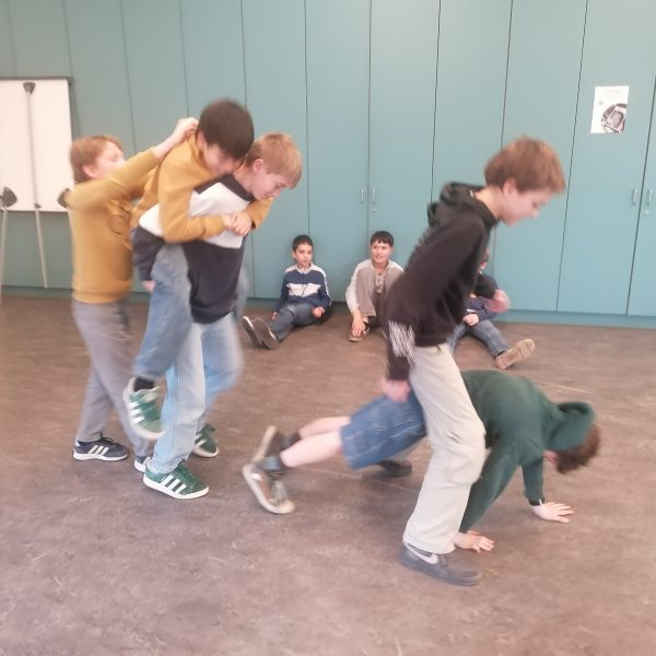 Drama: voertuigen maken