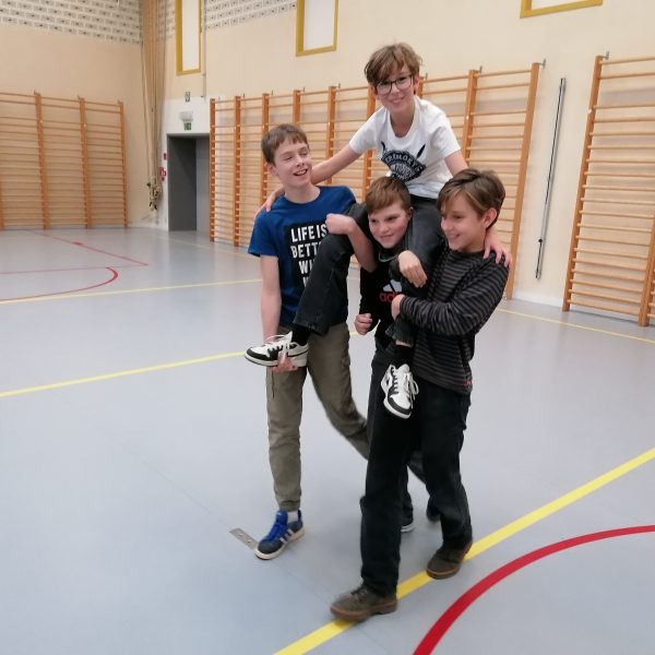 Drama: voertuigen maken