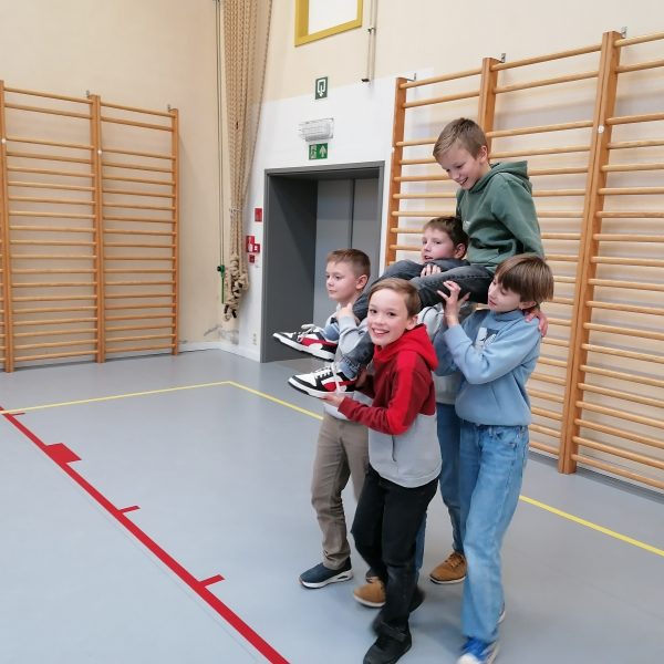 Drama: voertuigen maken